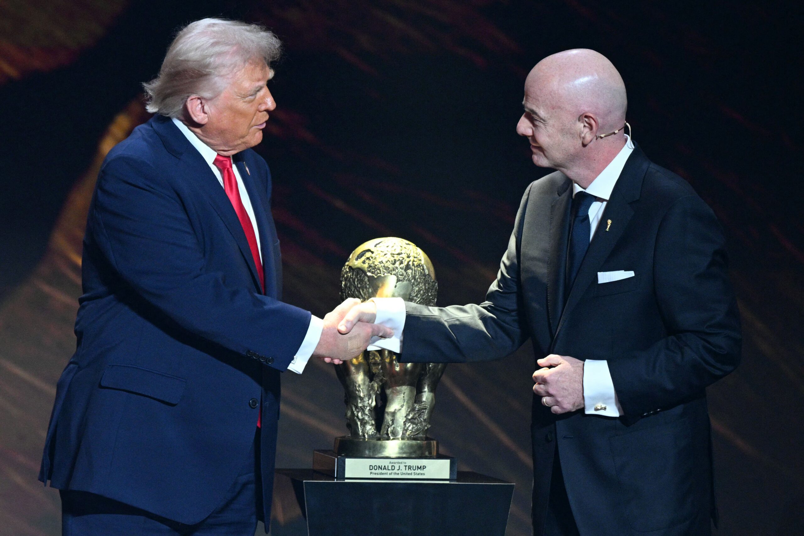 trump-premio-fifa-paz-gettyimages-2249478839-1-scaled
