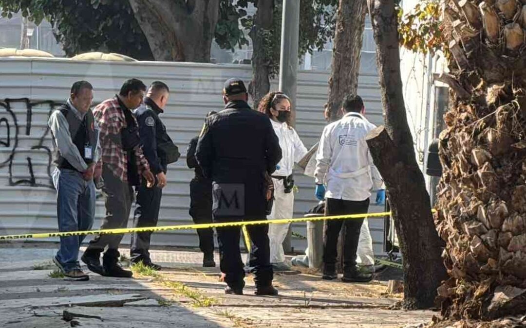 Descubren cuerpo embolsado en acceso del Bachilleres 10, CdMx