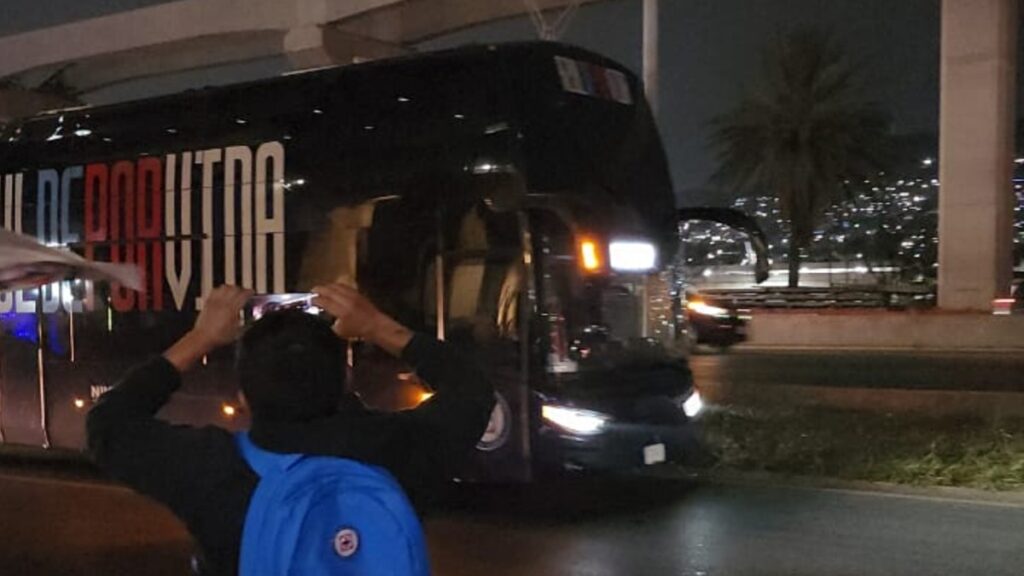 Cruz Azul: Impactante Recibimiento En Monterrey Para La Semifinal De Vuelta Contra Tigres