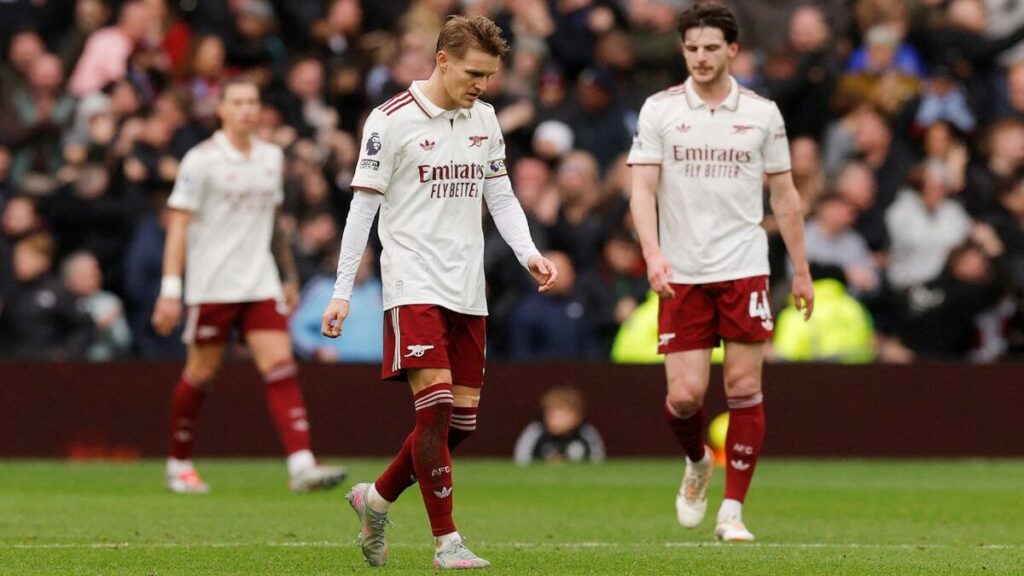 Aston Villa Sorprende Al Arsenal Y Intensifica La Competencia En La Premier League