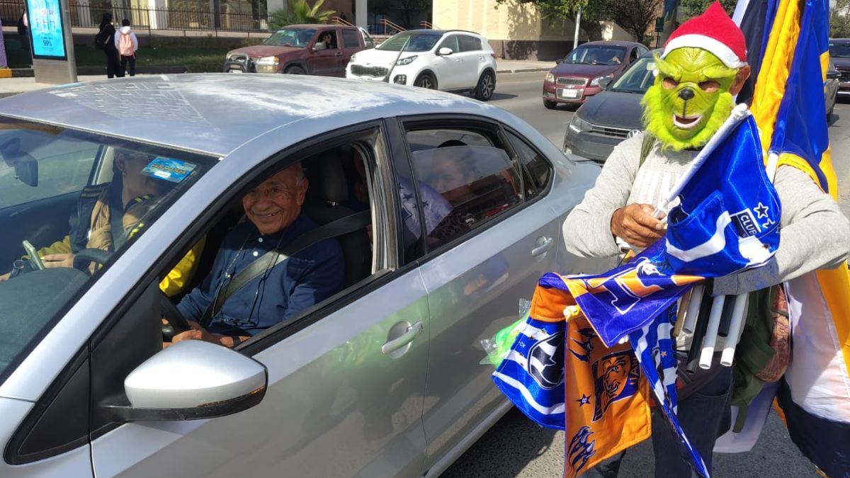 francisco-grinch-regio-simboliza-pasion