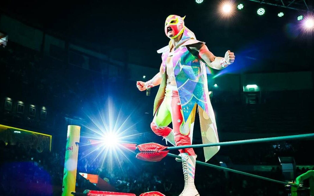 Impactante Caída de Neón en el Ring: Un Lance que Salió Mal | Video Exclusivo