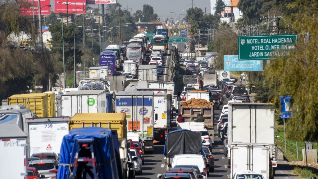 Hoy No Circula En Cdmx Y Edomex: Autos Que Descansan El 7 De Diciembre De 2025 - Noticias Notivalle Hoy No Circula En Cdmx Y Edomex: Autos Que Descansan El 7 De Diciembre De 2025