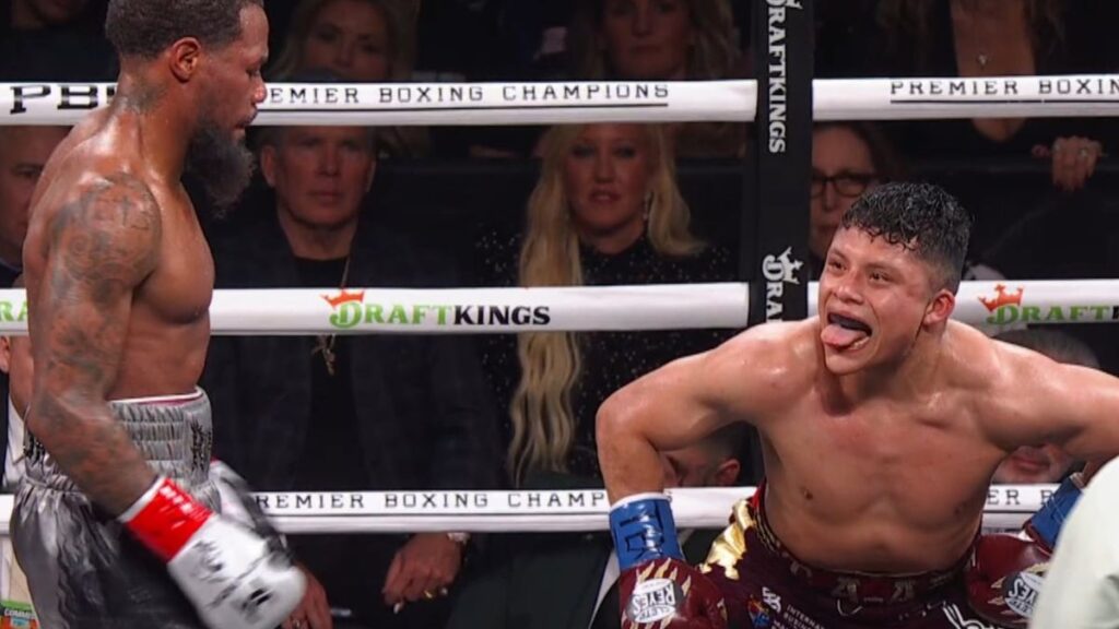 Pitbull Cruz Domina En La Pelea Contra Lamont Roach: Resultados Del Boxeo - Noticias Notivalle Pitbull Cruz Domina En La Pelea Contra Lamont Roach: Resultados Del Boxeo