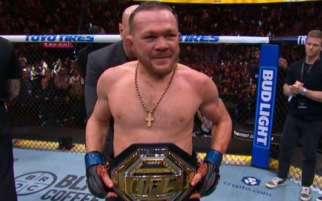 Petr Yan se corona Campeón Peso Gallo en UFC al vencer a Merab Dvalishvili