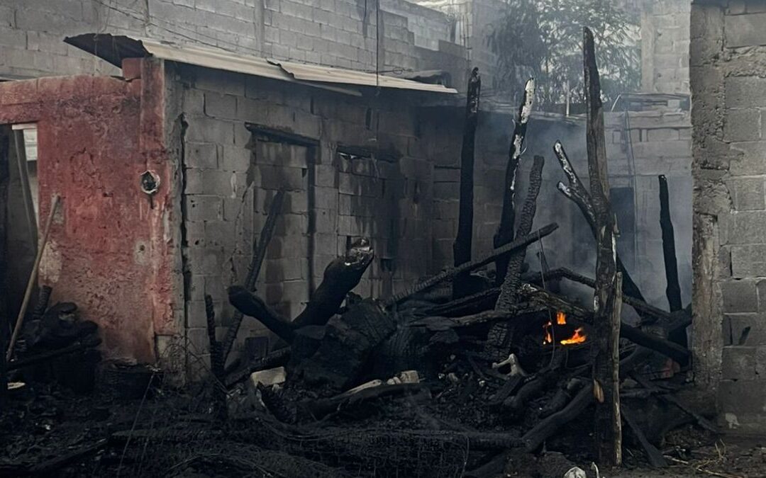 Incendio en Apodaca: Cuerpos de Auxilio Responden a Emergencia Habitual