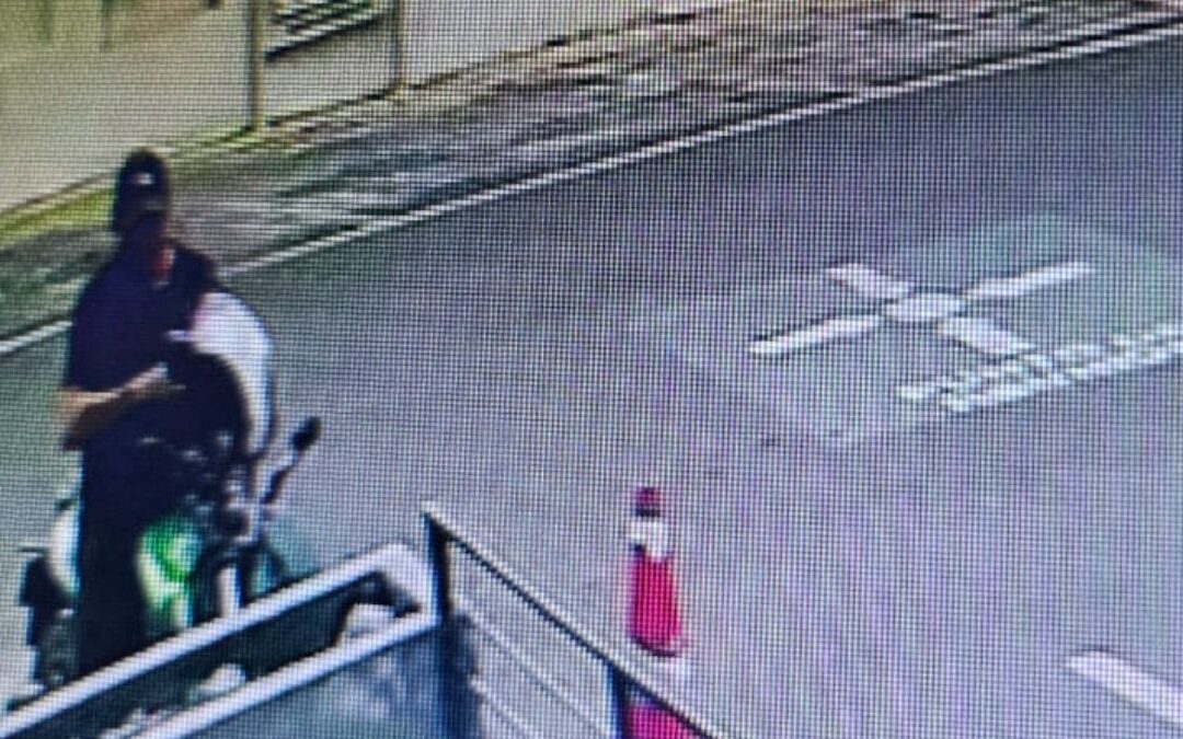 Robo de Motocicleta a Plena Luz del Día en la Colonia Anzures: Delincuente Captado en Cámaras