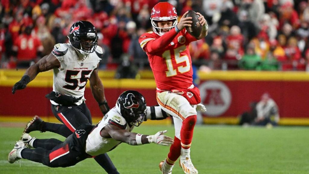 Los Chiefs Se Alejan De Los Playoffs Tras La Derrota Ante Los Texans En Arrowhead - Noticias Notivalle Los Chiefs Se Alejan De Los Playoffs Tras La Derrota Ante Los Texans En Arrowhead