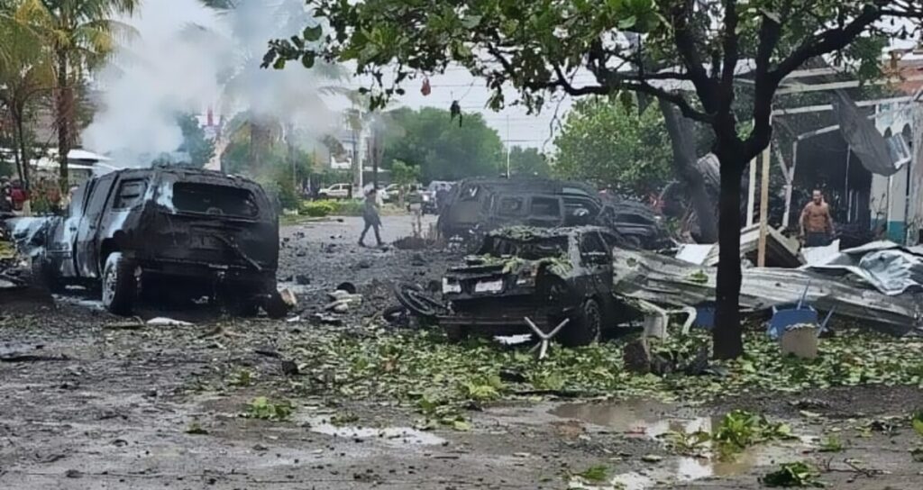 Investigación De La Fgr Por La Explosión De Coche Bomba En Michoacán: Móvil Del Ataque Aún Desconocido - Noticias Notivalle Investigación De La Fgr Por La Explosión De Coche Bomba En Michoacán: Móvil Del Ataque Aún Desconocido