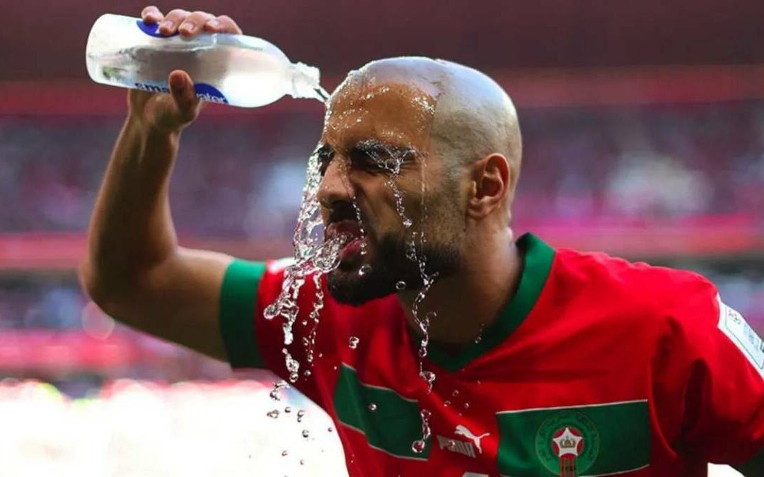 Mundial 2026: FIFA Implementa Nuevas Reglas para Pausas de Hidratación por Calor Extremo