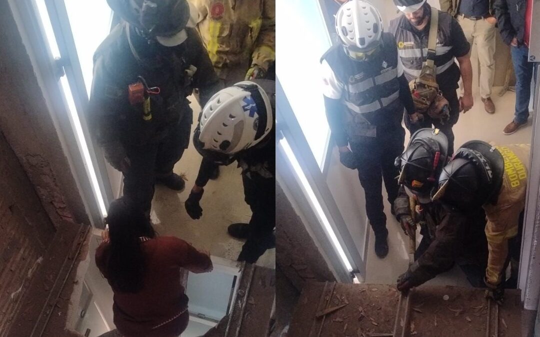 Elevador Atrapado: Cinco Mujeres Rescatadas en Durango