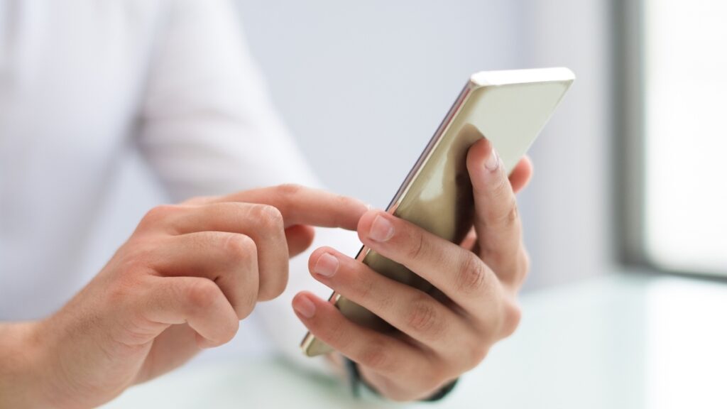 Mexicanos Deberán Registrar Su Número De Teléfono Con Su Curp Para Evitar El Bloqueo