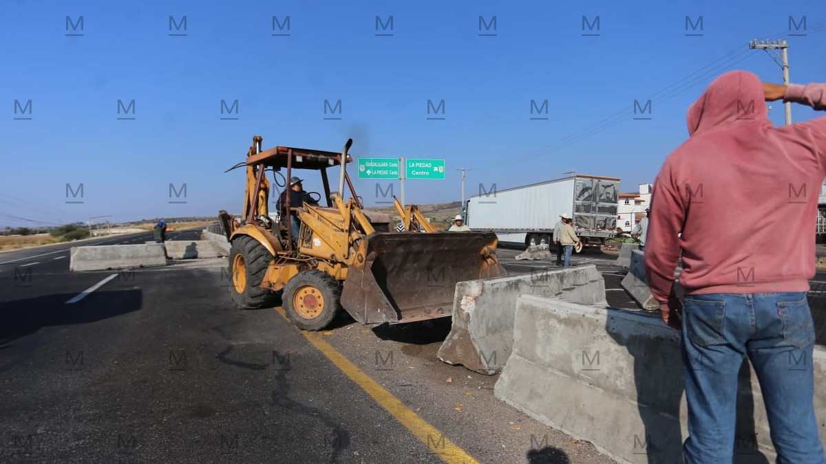 bloqueos-carreteros-en-guanajuato-dany-1