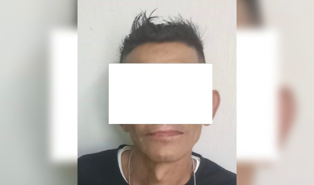 Hombre intenta asalto en un templo en Guadalajara y queda atrapado por el párroco