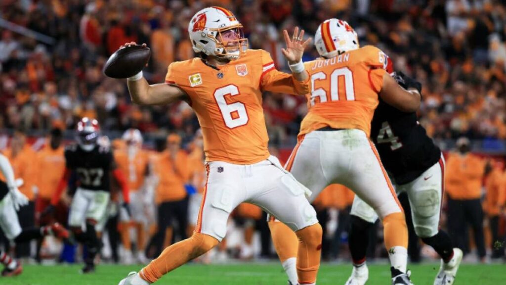 Buccaneers Sufren Derrota En Casa Ante Falcons En El Tnf: ¿Qué Futuro Les Espera?