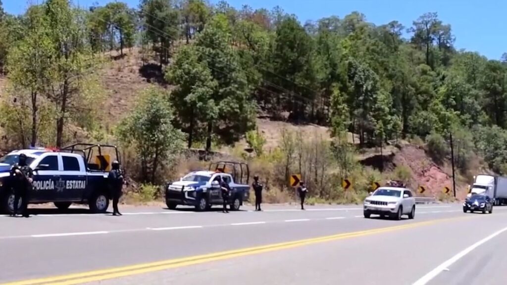 Refuerzan Vigilancia Tras Hallazgo De Siete Cuerpos En La Carretera Durango-Mazatlán - Noticias Notivalle Refuerzan Vigilancia Tras Hallazgo De Siete Cuerpos En La Carretera Durango-Mazatlán