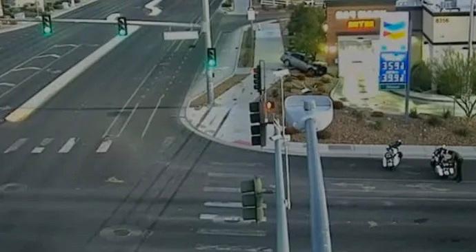 Accidente mortal en North Durango Drive: conductora fallece tras perder el control