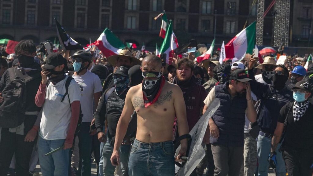 Metro Y Metrobús: Estaciones Cerradas Por La Tercera Marcha De La Generación Z En La Ciudad De México