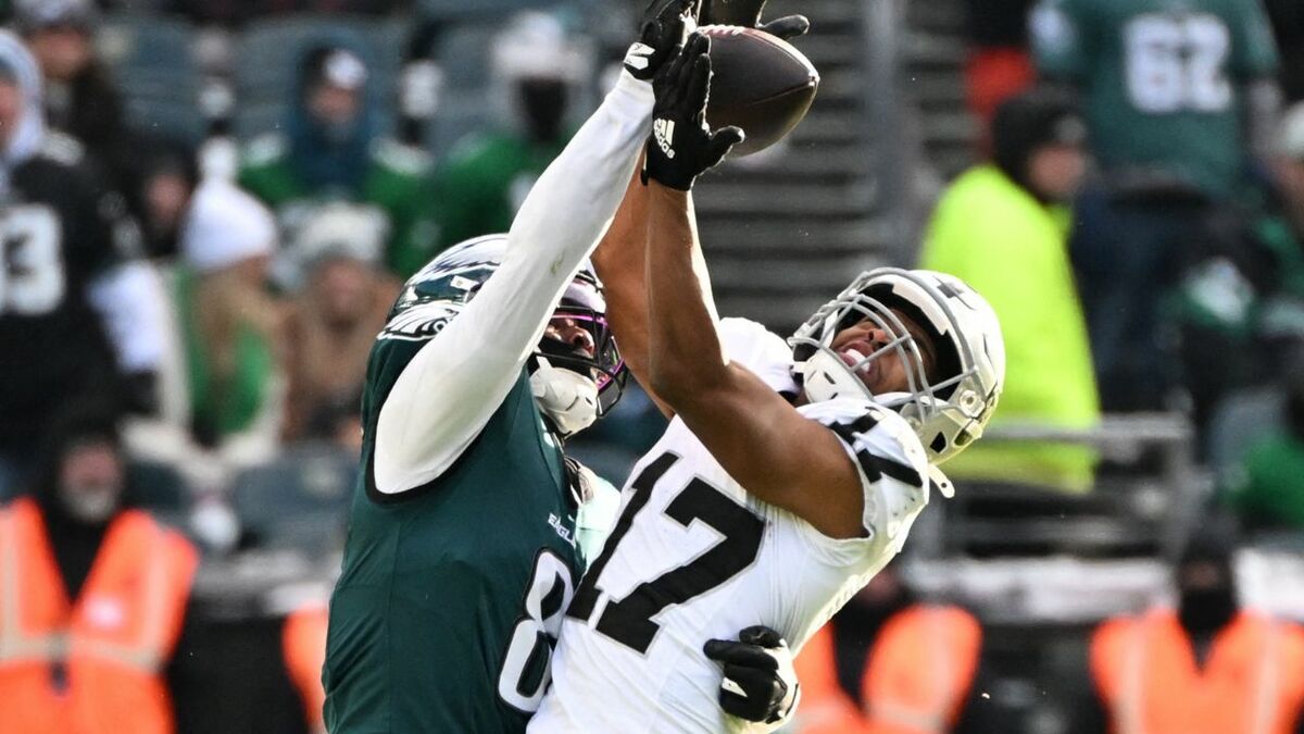 raiders-visitaron-a-eagles-reuters