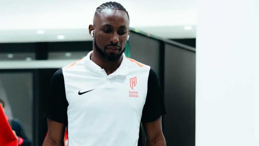 Julián Quiñones Enfrenta Cambios Tras El Despido De Míchel González En Al-Qadsiah