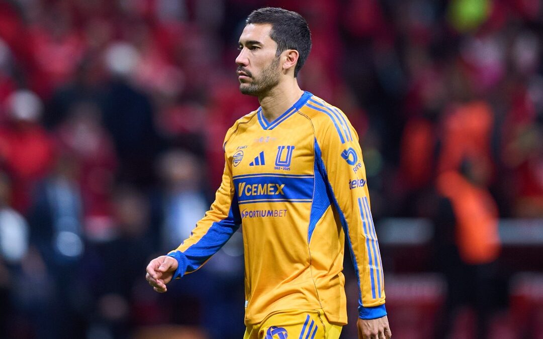 Juan Pablo Vigón Reacciona a la Celebración del Toluca con Agresión | VIDEO