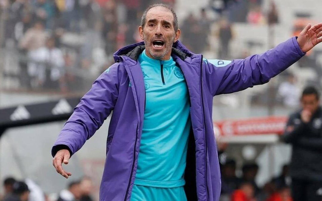 Guillermo Almada Despedido por Valladolid Tras Negociaciones con el Real Oviedo