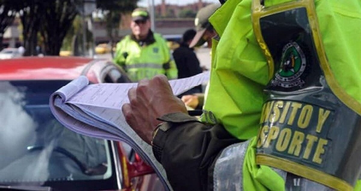 firmado-decreto-elementos-policia-transito