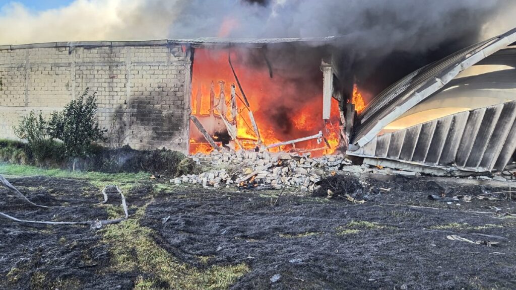 Accidente Aeronáutico: Videos Exclusivos De La Caída De Una Aeronave Cerca Del Aeropuerto De Toluca - Noticias Notivalle Accidente Aeronáutico: Videos Exclusivos De La Caída De Una Aeronave Cerca Del Aeropuerto De Toluca