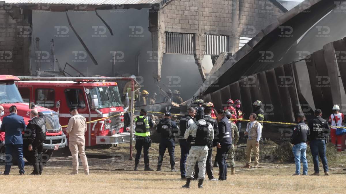 avioneta-desplomo-bodega-toluca-miguel