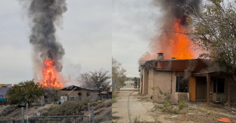 Incendio en Vivienda Desocupada en Las Cruces: Bomberos Logran Controlar la Situación