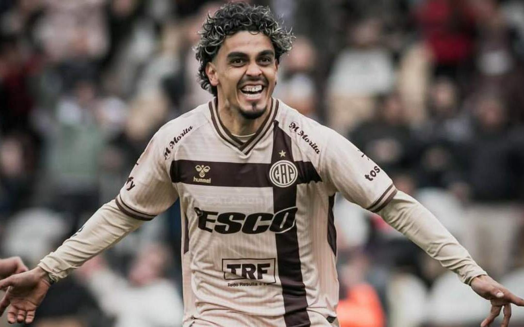 Pumas: A la Vista del Fichaje de Ronaldo Martínez, el Delantero Paraguayo