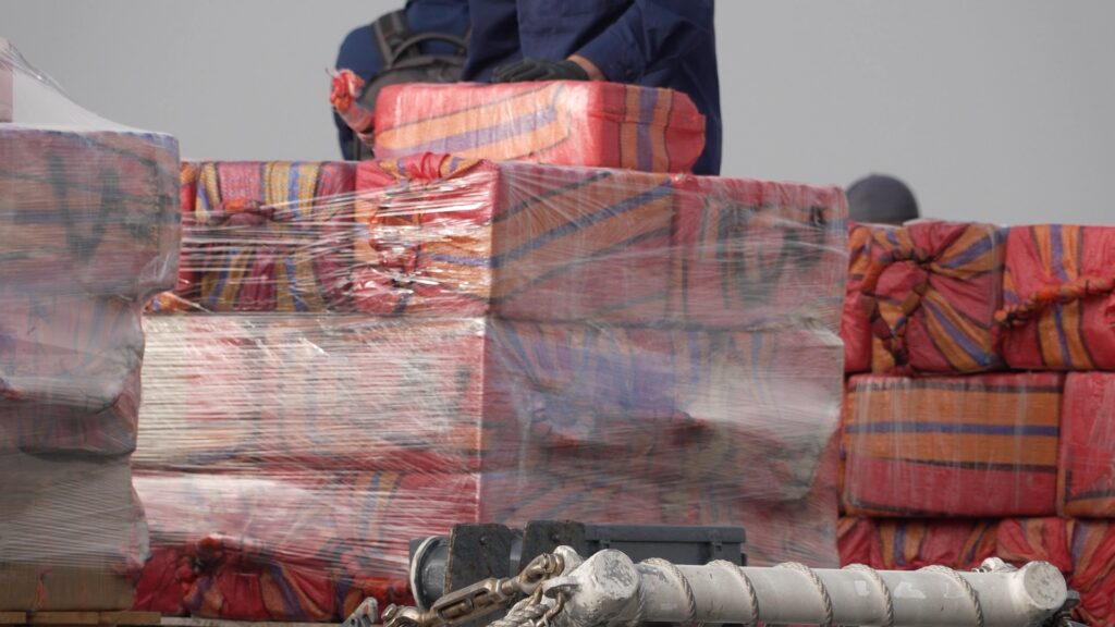 Más De 27,000 Libras De Cocaína Incautada En El Pacífico Por La Guardia Costera De Ee. Uu.