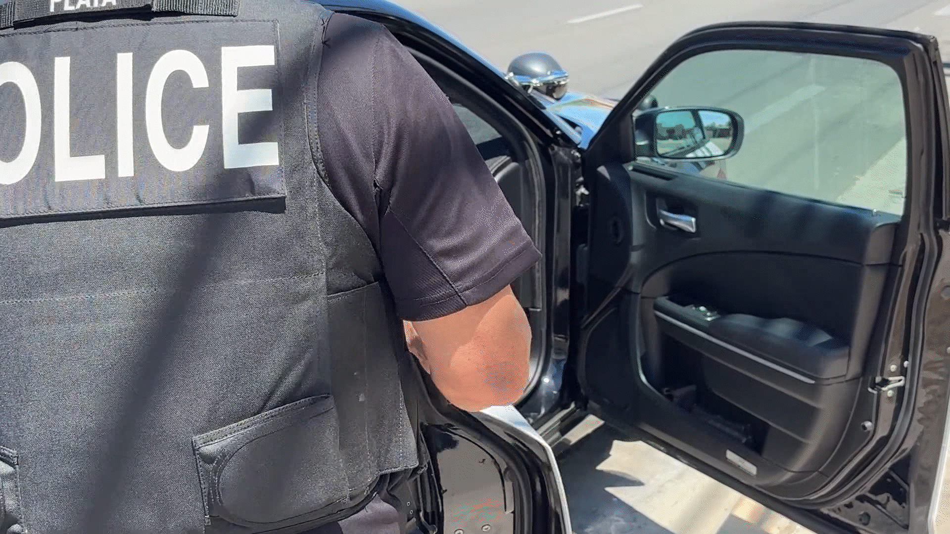 P BRETT UNIFORM POLICE _KMIRe58d_1360