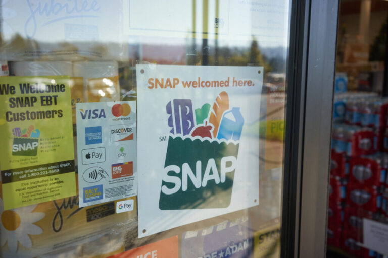 Incertidumbre en Colorado: ¿Se Afectará la Asistencia Alimentaria de SNAP por Fondos Federales?