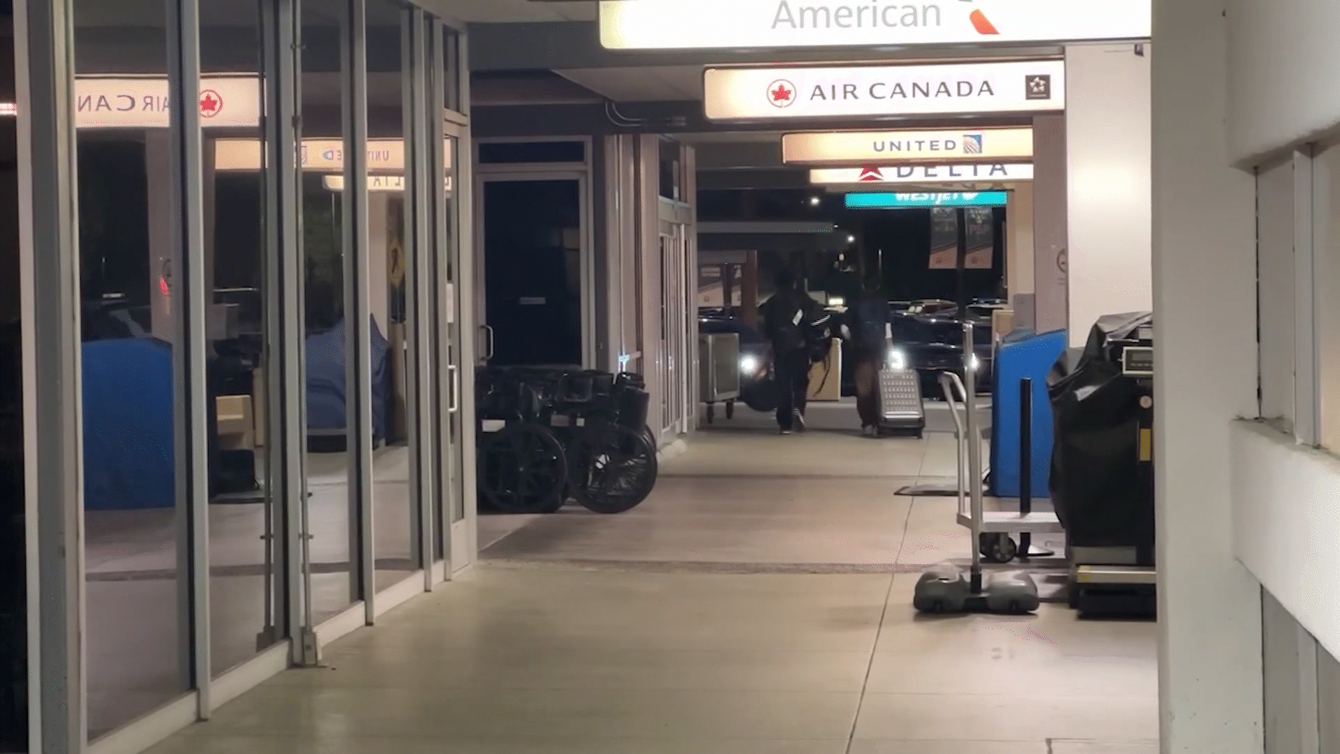 V PSP HOLIDAY PREV_KMIRe79d_136_10