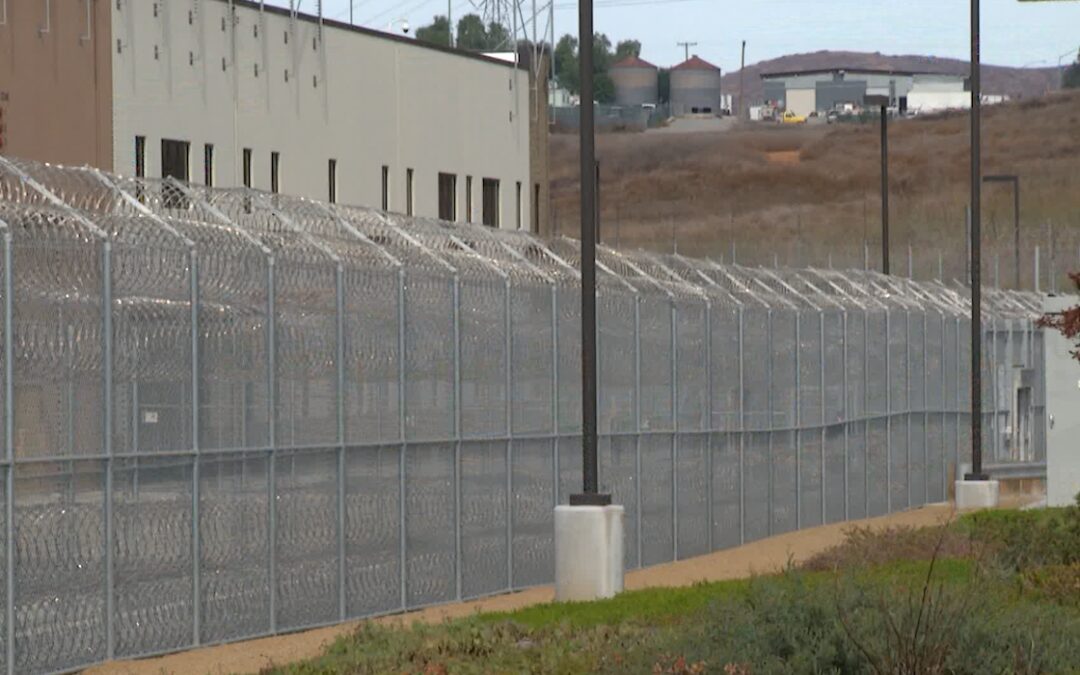 Denuncian Maltrato en el Centro de Detención de Otay Mesa: La Impactante Historia de Mariana Flores