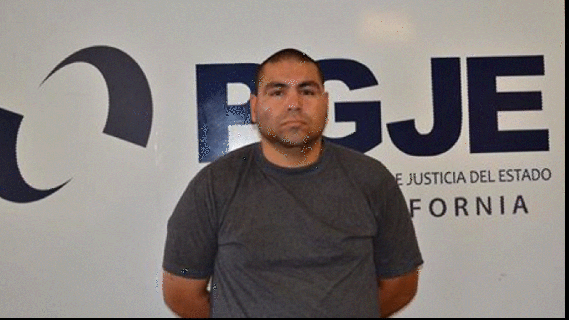 V DEPUTY SHOT CASE_KMIRe912_136_10