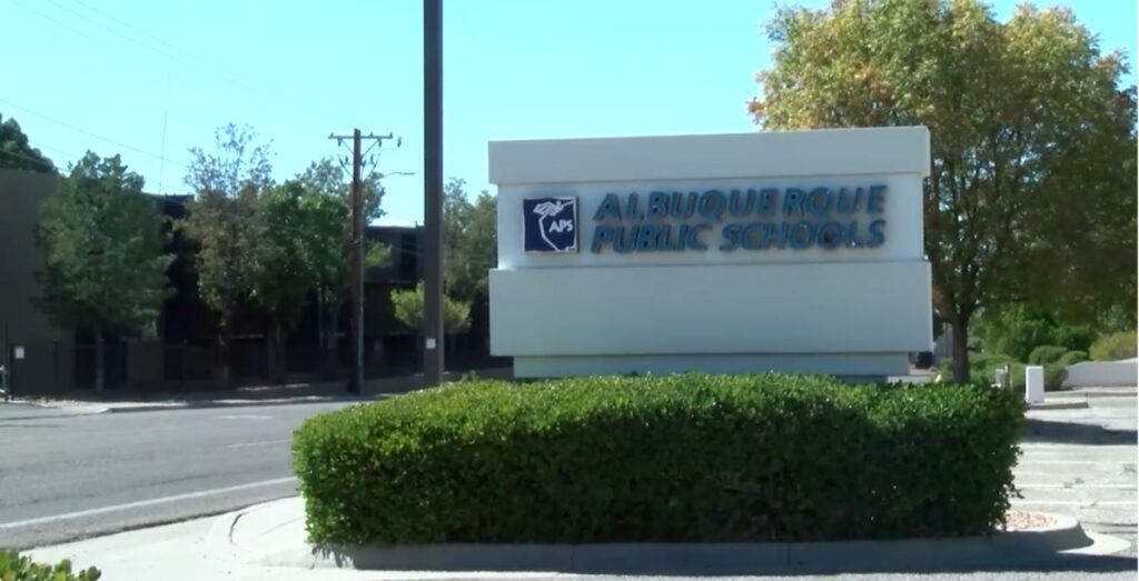 Albuquerque Invierte Más De 4 Millones En Detección De Armas Para Aumentar La Seguridad Escolar