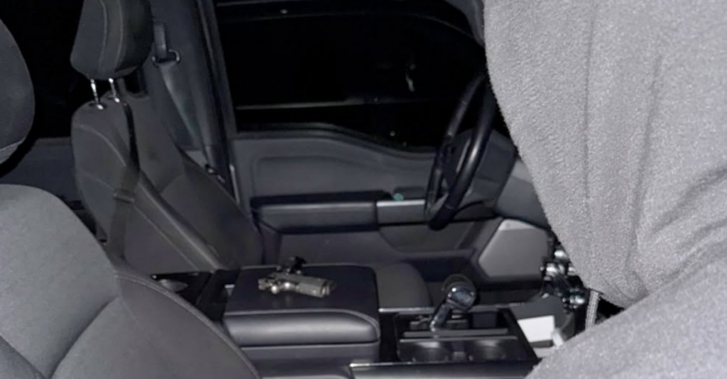 La Policía De Las Cruces Advierte: Dejar Armas En Vehículos Aumenta El Riesgo De Robo