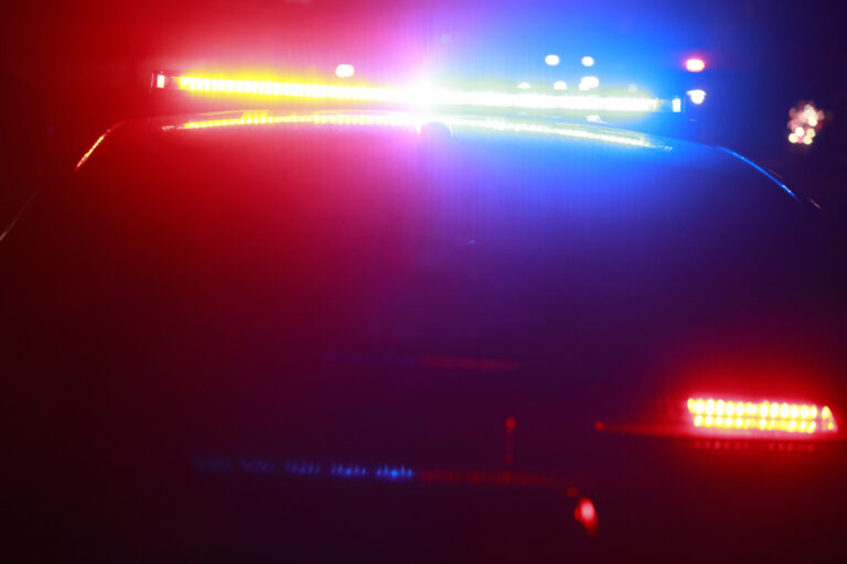 Tiroteo en Wichita: Adolescente gravemente herido y otro arrestado tras accidente con armas