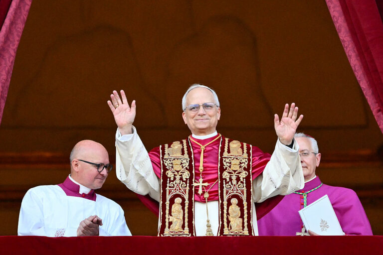 El Papa León XIV llama a actuar contra la indiferencia en su mensaje de Navidad