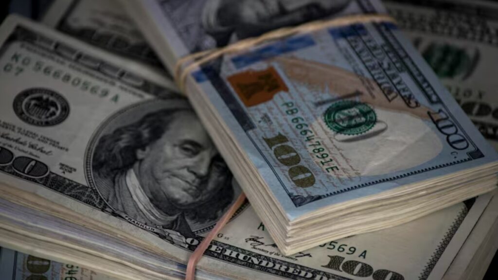 Dólar Hoy: Tipo de Cambio en México Continúa Cayendo a 17.96 Unidades