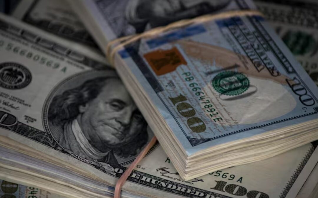 Dólar Hoy: Tipo de Cambio en México Continúa Cayendo a 17.96 Unidades