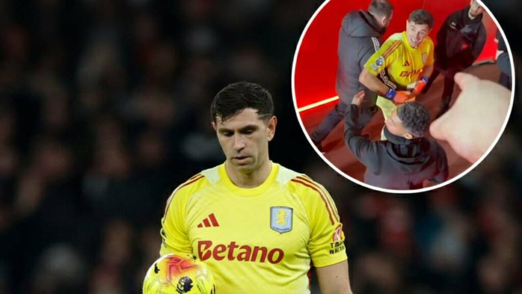 Dibu Martínez se enfrenta a aficionados del Arsenal en un altercado | VIDEO