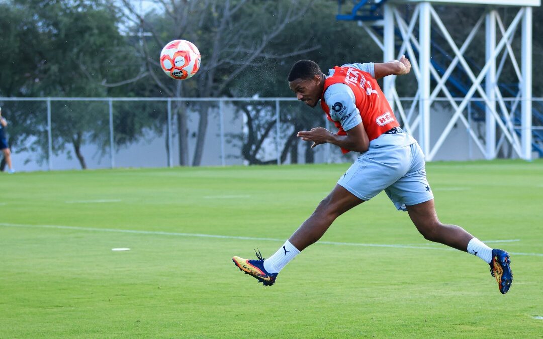 Anthony Martial NO se une al entrenamiento de Rayados: Conoce la razón