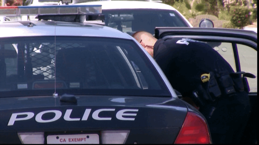 Sospechoso Atrincherado Es Arrestado Tras Enfrentamiento En Palm Desert