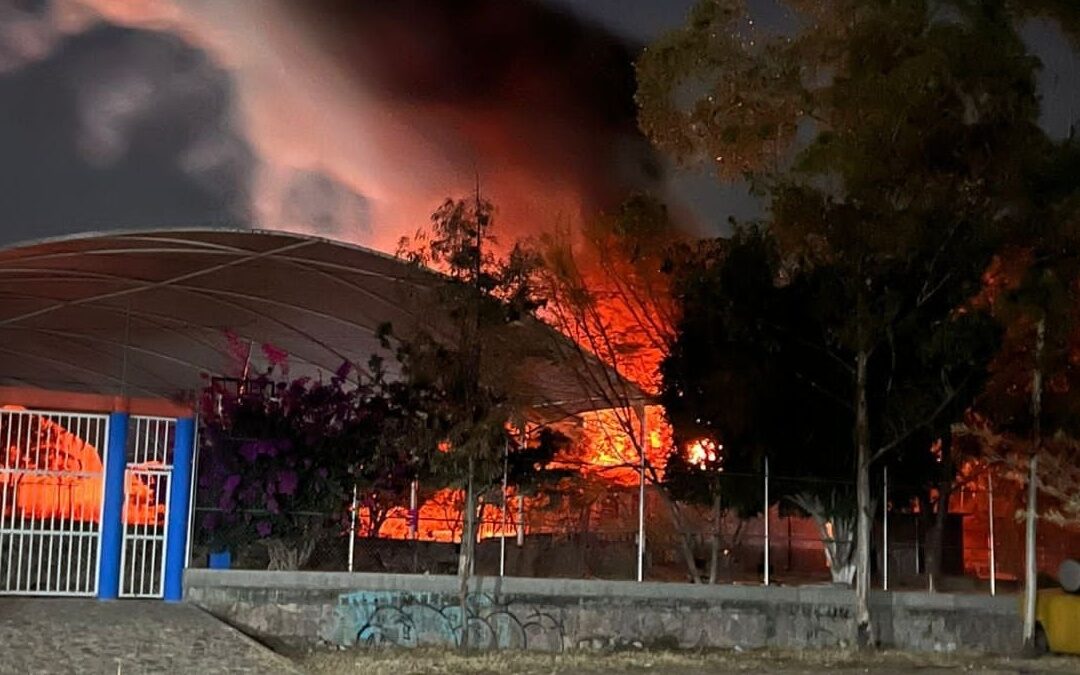 Incendio Devastador en la Comunidad SABES de Sauceda, Guanajuato: Aula en Pérdida Total