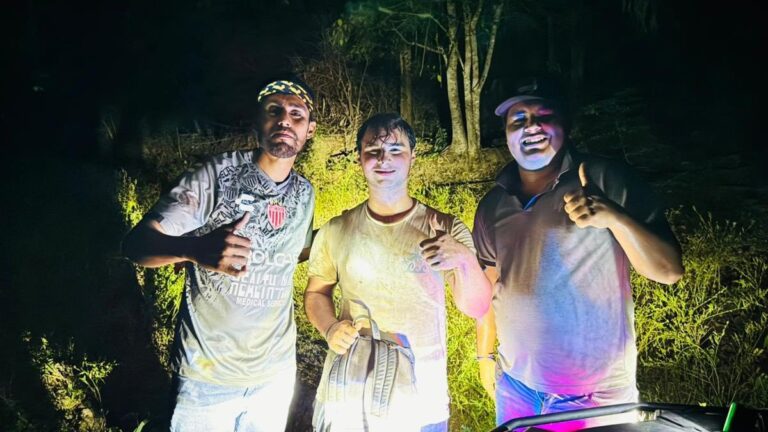 Rescate de Joven Canadiense en Bahía de Banderas: Pobladores Unen Fuerzas
