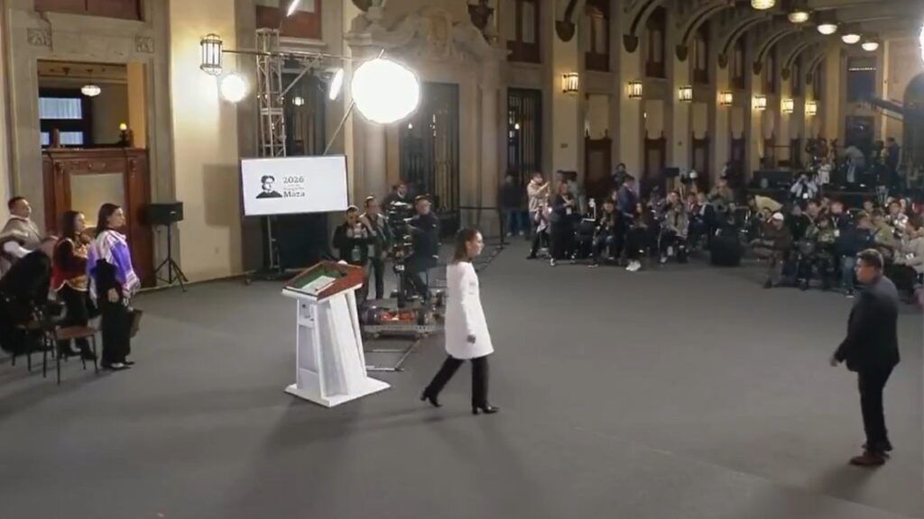 Claudia Sheinbaum Interrumpida Por Alerta Sísmica Durante La Mañanera Del Pueblo | Video - Noticias Notivalle Claudia Sheinbaum Interrumpida Por Alerta Sísmica Durante La Mañanera Del Pueblo | Video