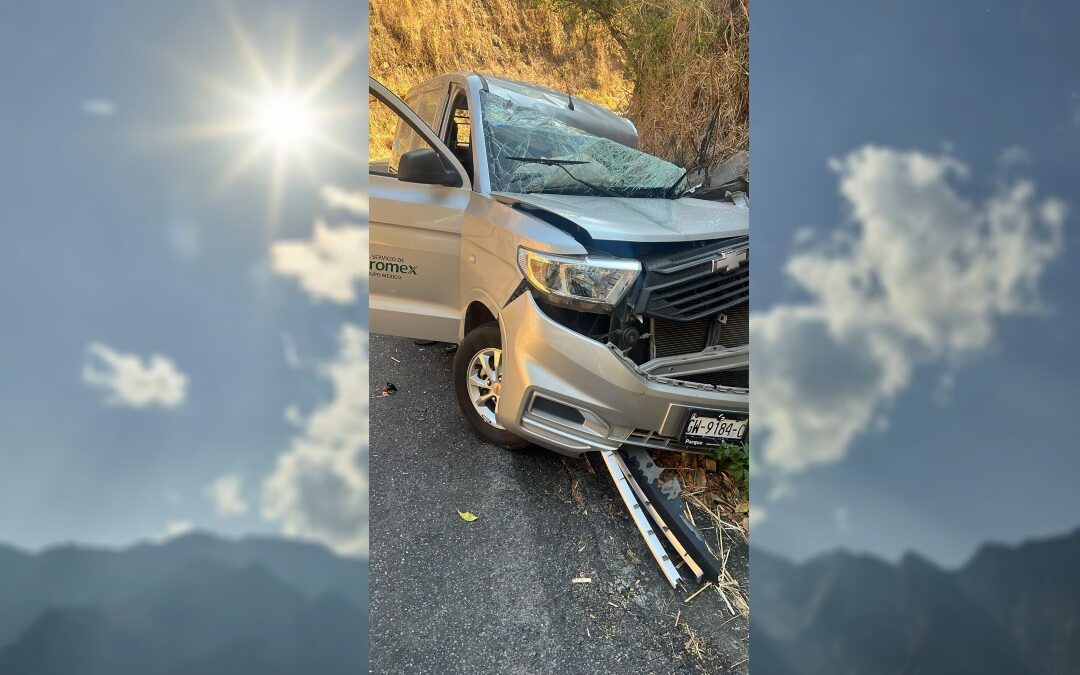 Accidente impactante en Colima: Tráiler invade carril y causa lesiones en el puente de Beltrán